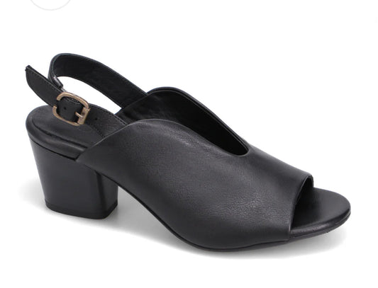 Claire Slingback Heel