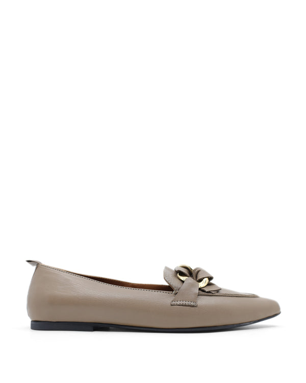 Rosalyn Flat